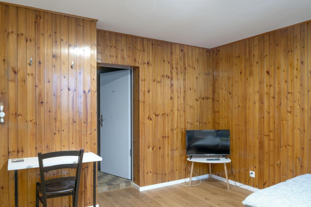 Hotel Du Cheval-Blanc La Chaux De Fonds Zewnętrze zdjęcie